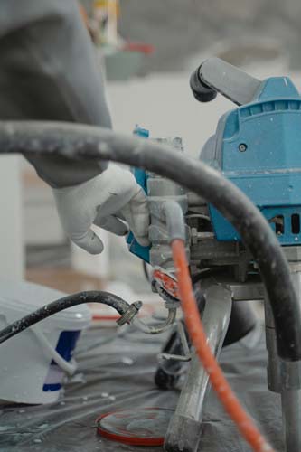 Hiring professionals vs DIY approach